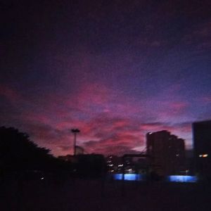 免费九七人人橾人人爱
